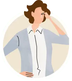 腰に手を当てて悩んでいる姿